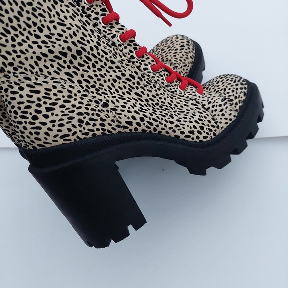 Amazing Gianni Bini Platform Boots sz 8.5 Blk/Wht - Picture 7 of 7